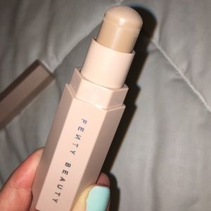 Fenty Beauty Match Stix Matte Skinstick in Amber